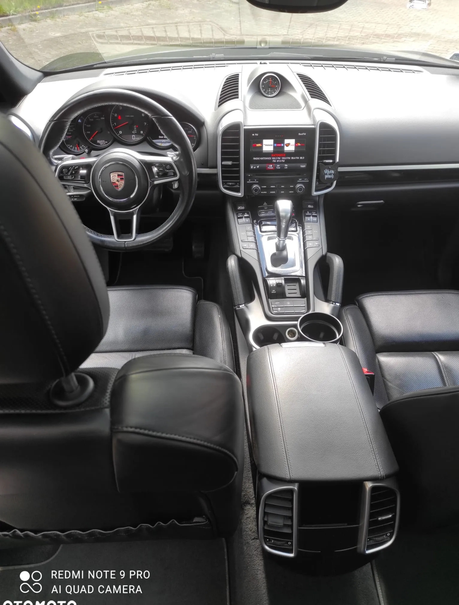 Porsche Cayenne cena 165000 przebieg: 88000, rok produkcji 2017 z Poznań małe 277